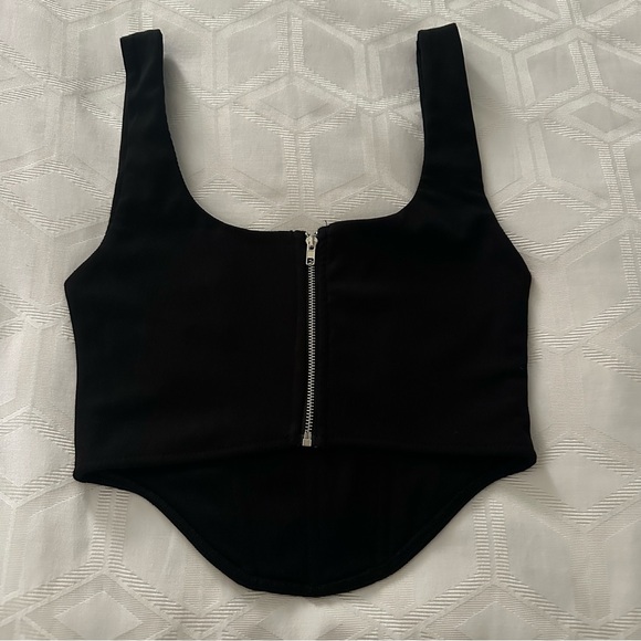 Black Corset Tank | The Latest Scoop - Picture 6 of 7